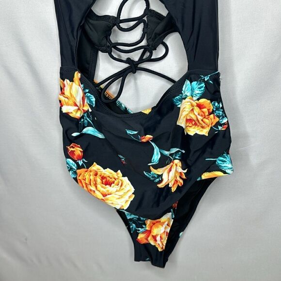 Cupshe One Piece Black Floral Swimsuit. Size L. NWT - Picture 3 of 11